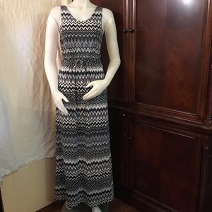 🆕 Jantie Design Sleeveless Maxi Dress-Small